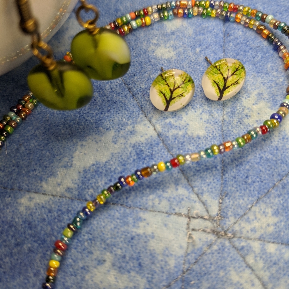 Jewelry - Picture 3 of 4